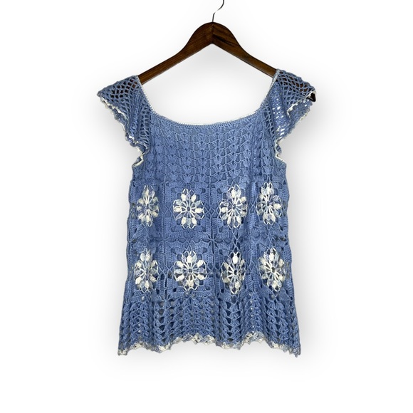 Vintage Tops - *SOLD* Vintage Size Small Blue and White Crochet Babydoll Tank